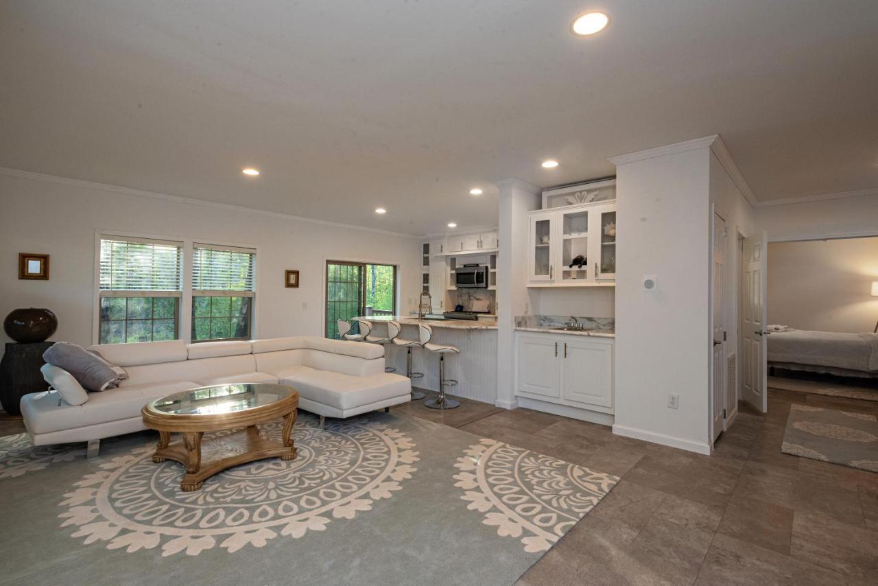 Swan Villa *